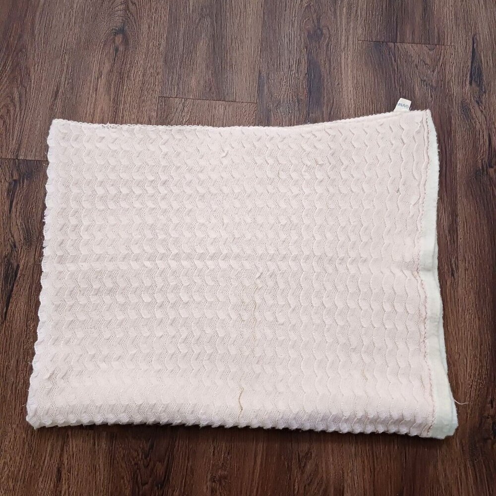 Vintage Saks‎ Fifth Baby Boutique Blanket Light Pink Knitted 37 x 48 Acrylic